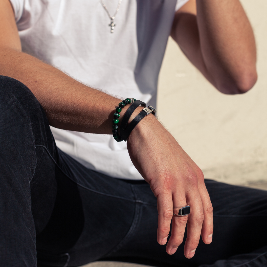 ALEXANDER LYNGGAARD Rectangle Signet Ring Onyx Matte Rings